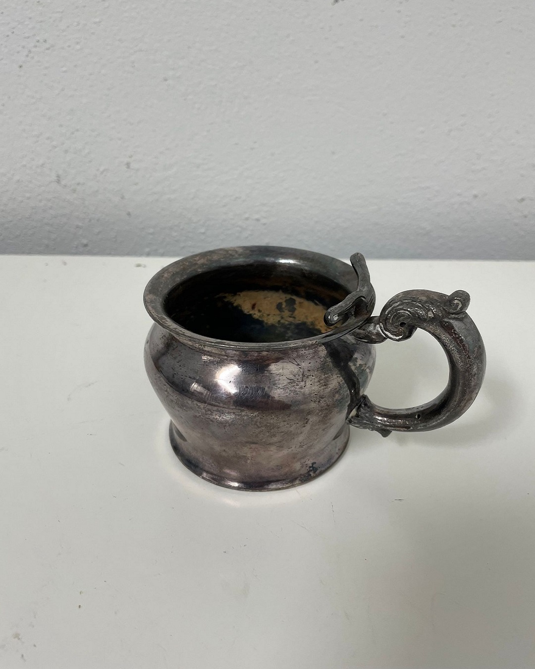 Mug antique