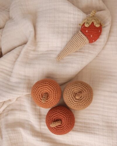 Patti Oslo Crochet Apple Rattles