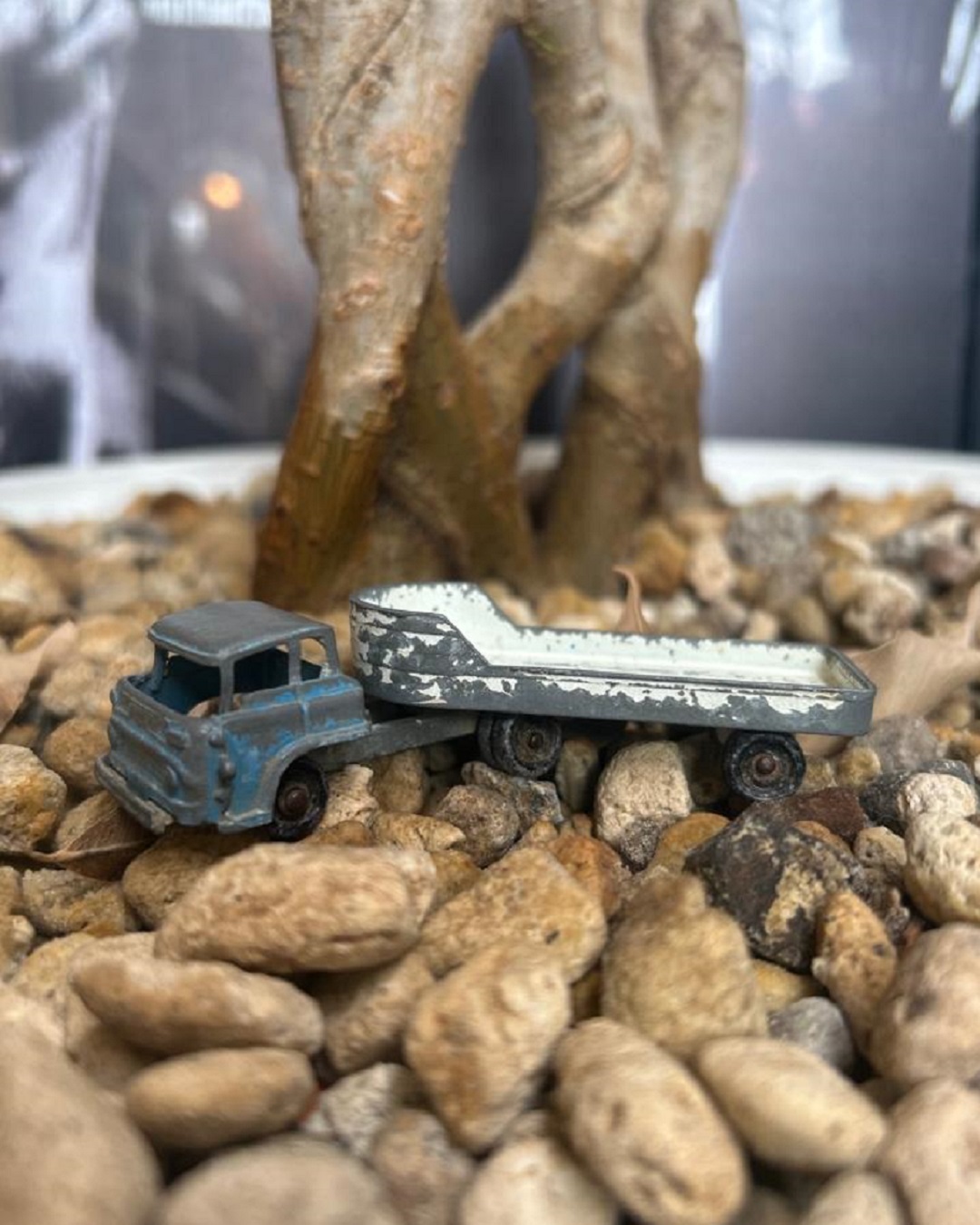 Metal bedforf truck toy