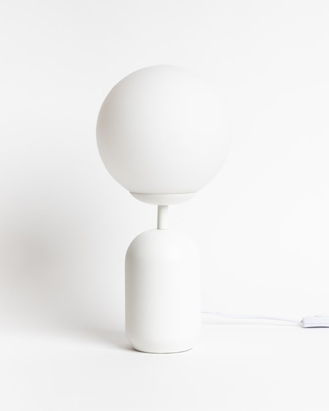 Maison table lamp white
