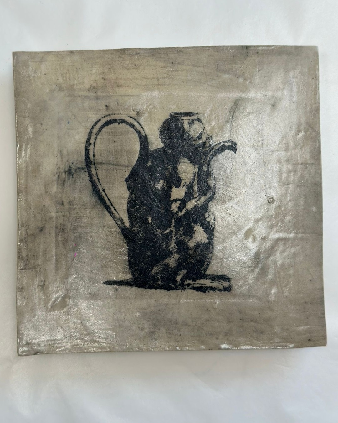 Monkey plinth