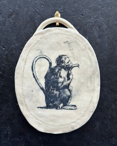 Monkey-teapot-plinth.jpeg Monkey teapot plinth on wall