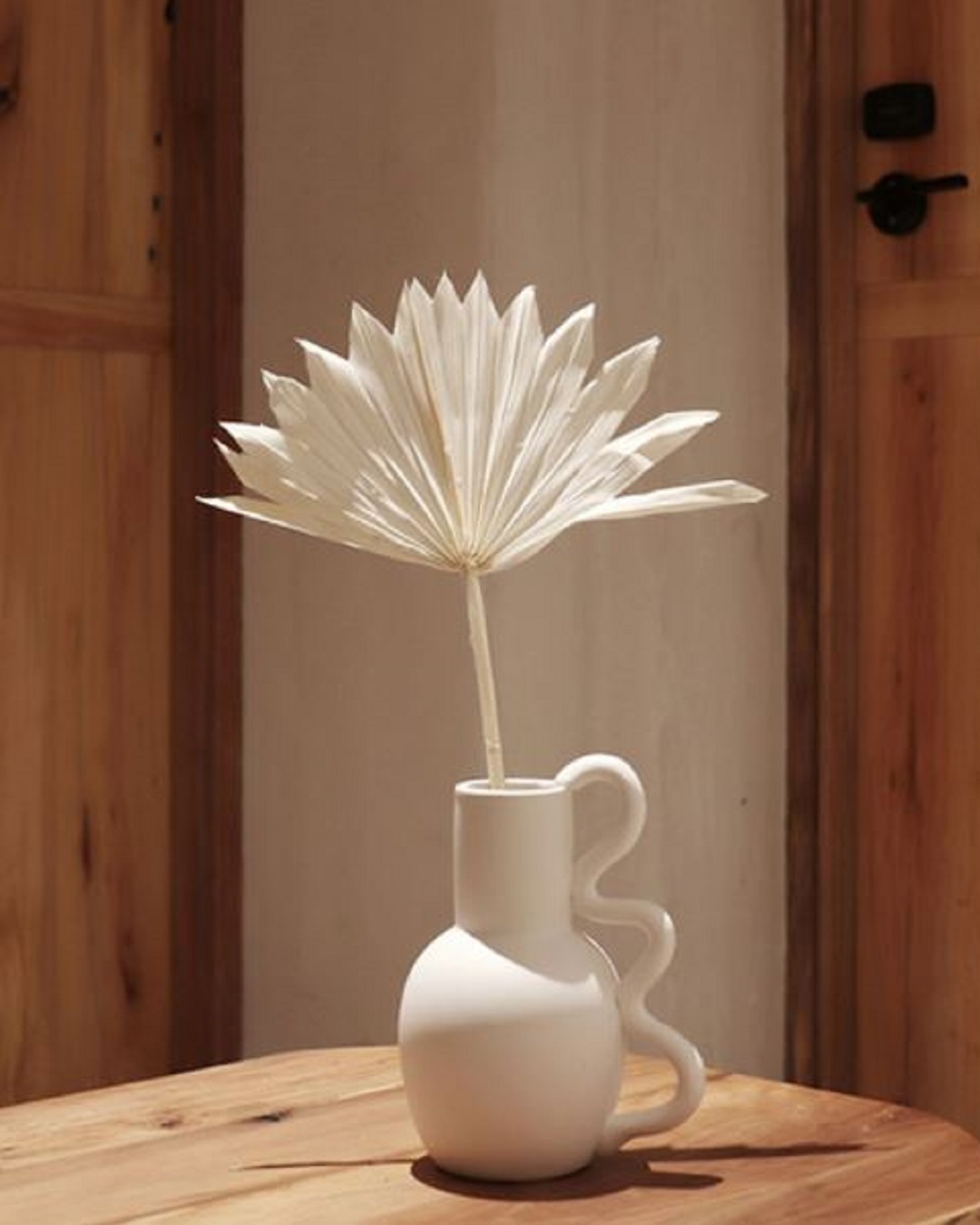 Nordic wave vase