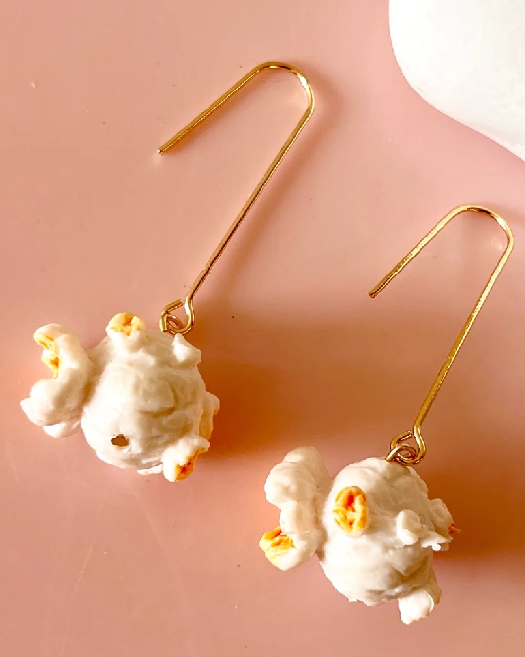 Popcorn drop gold earrings