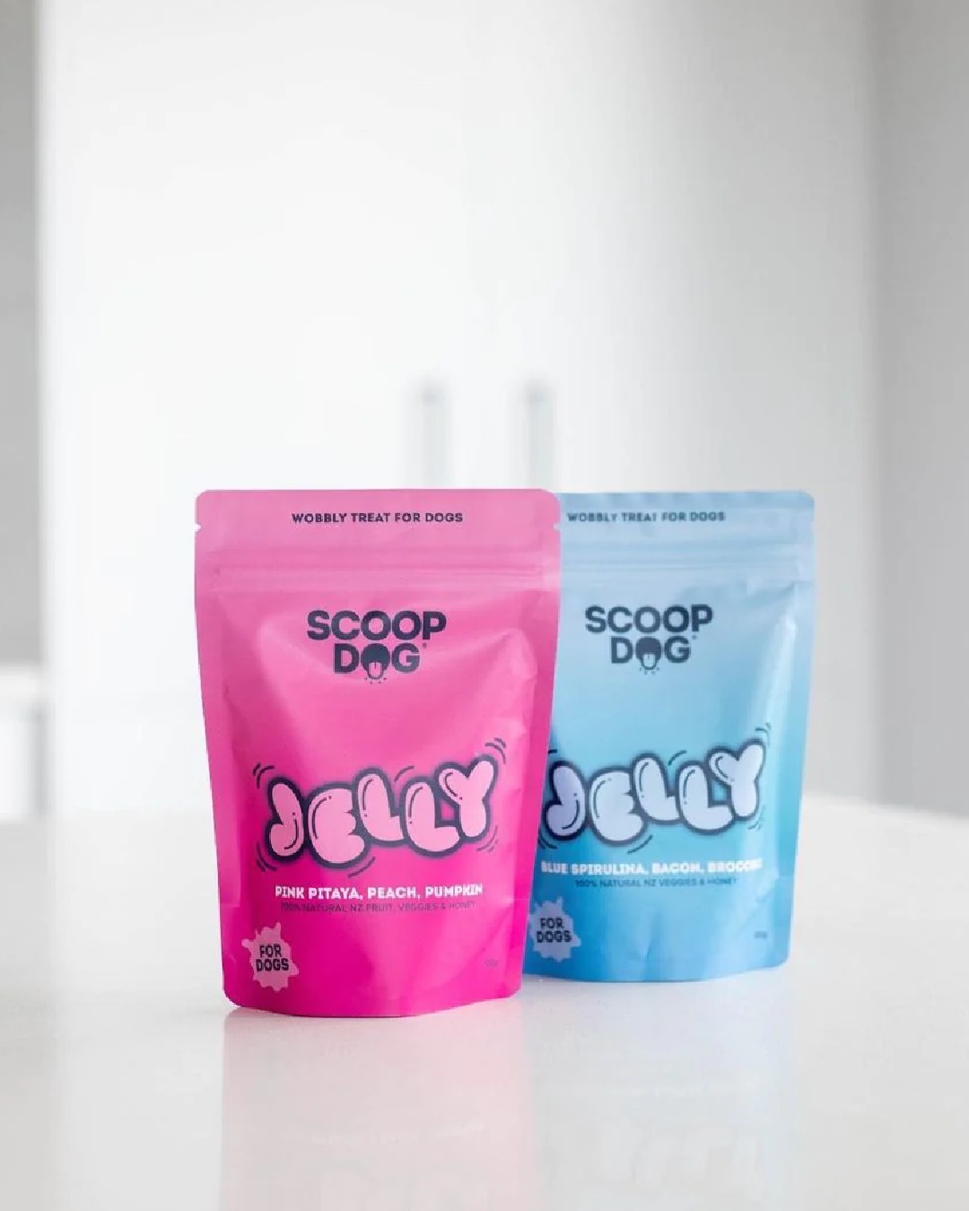 Scoop dog jelly blue and pink bags