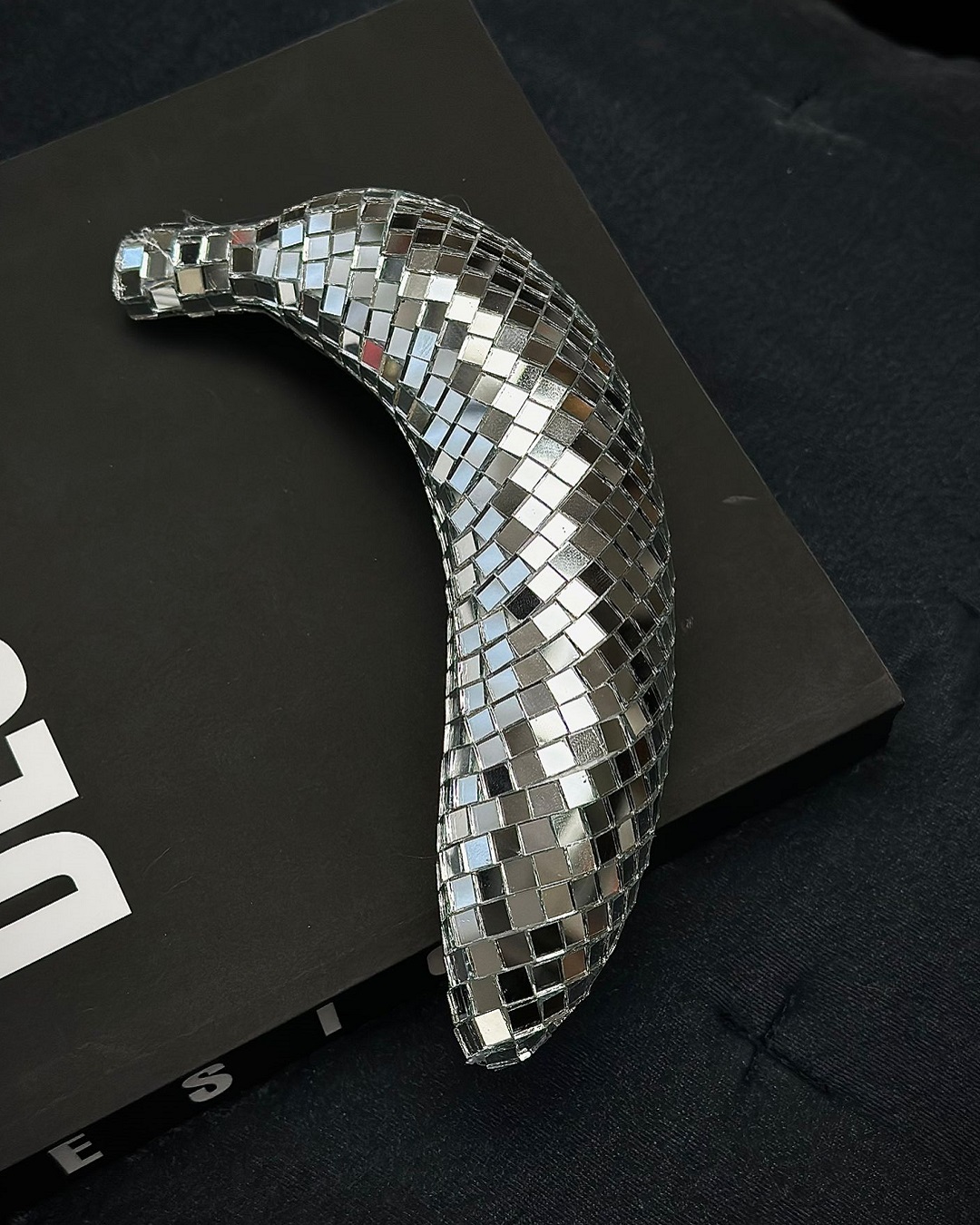 Silver mirror banana