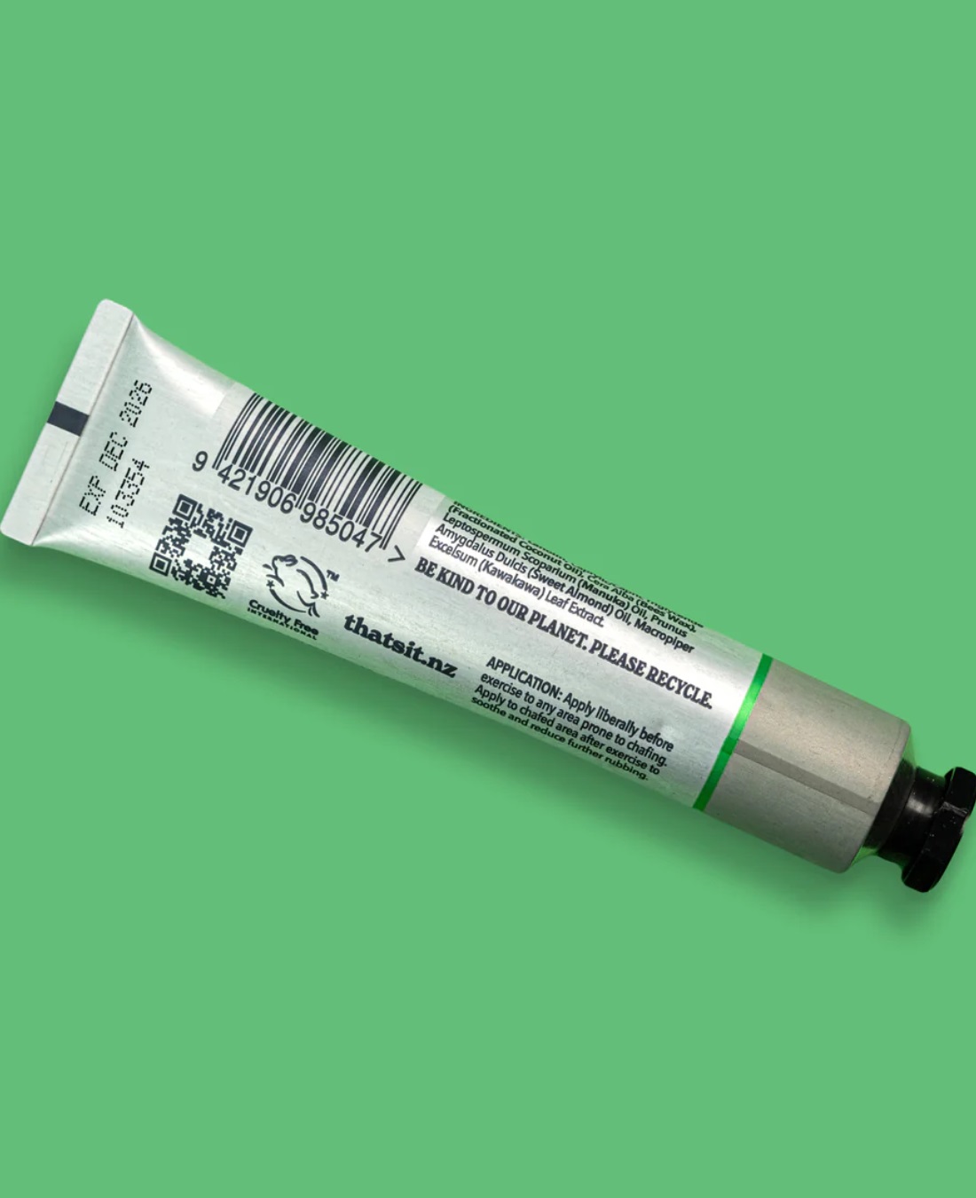 That's it anti chafe gel in silver aluminium tube on green background