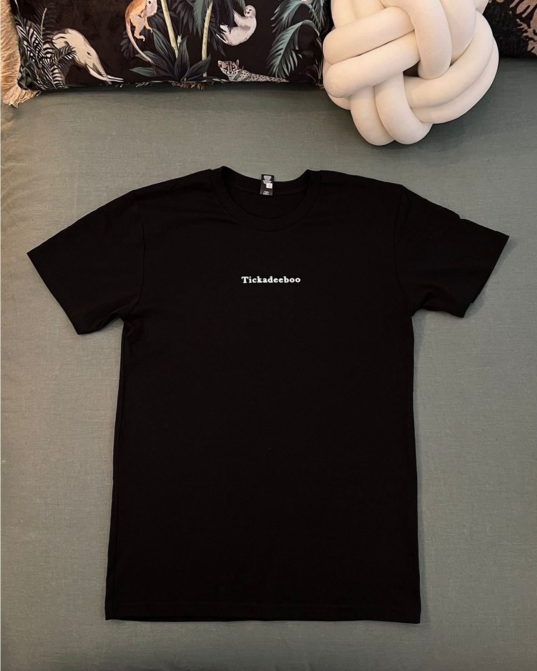 Tickadeeboo T-shirt in black
