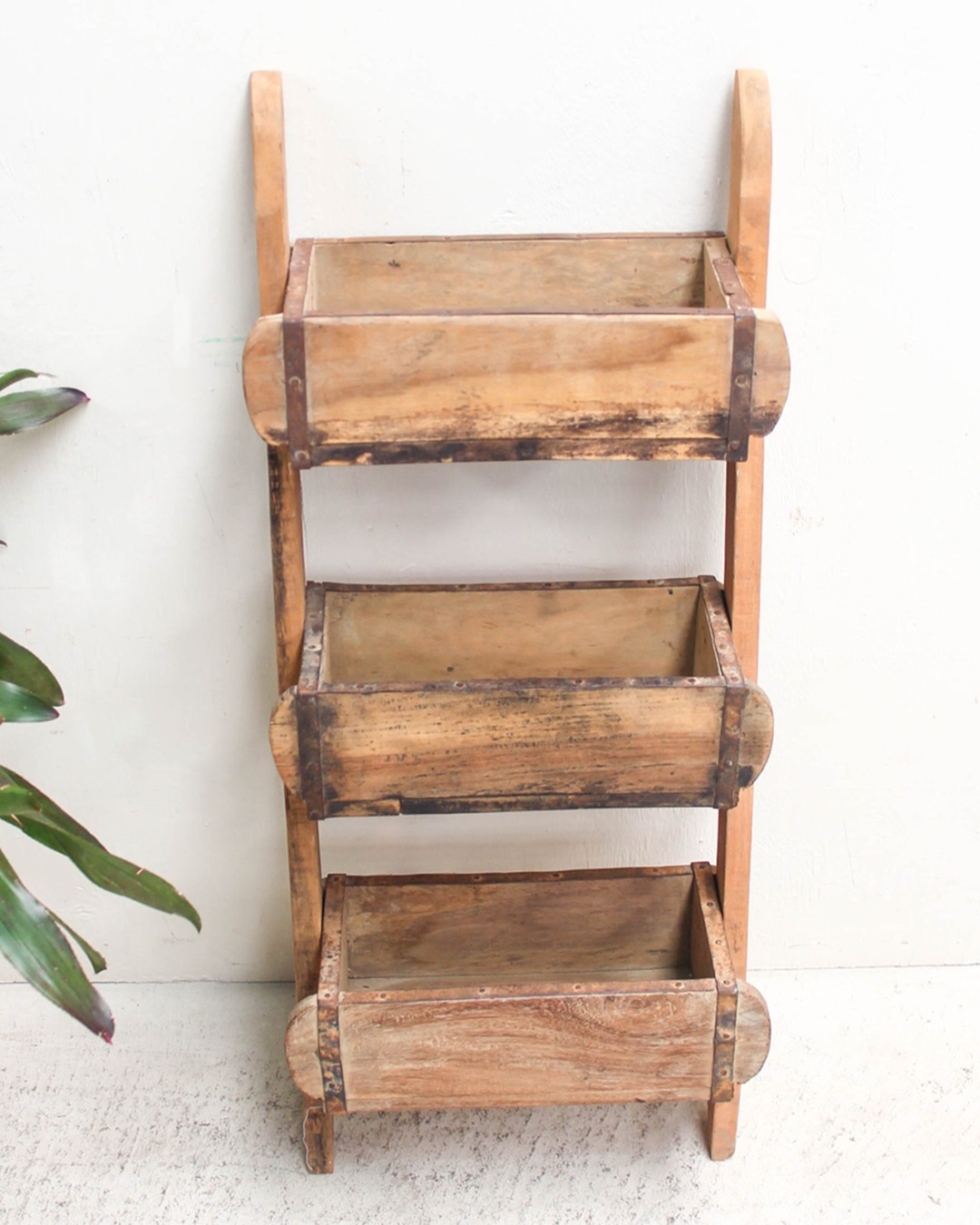 Vintage brick mould wall shelf