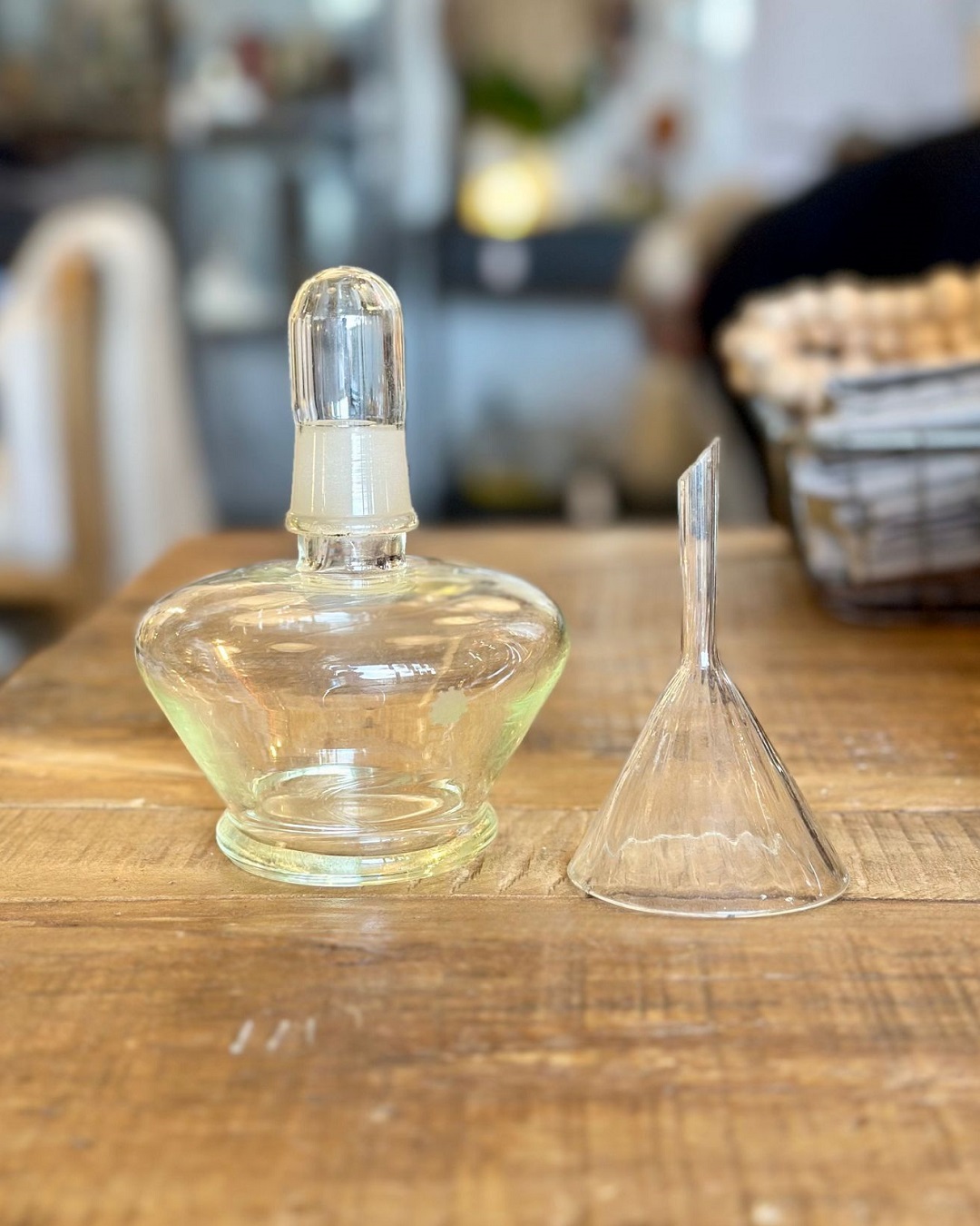 Scientific bottle clear with funnel