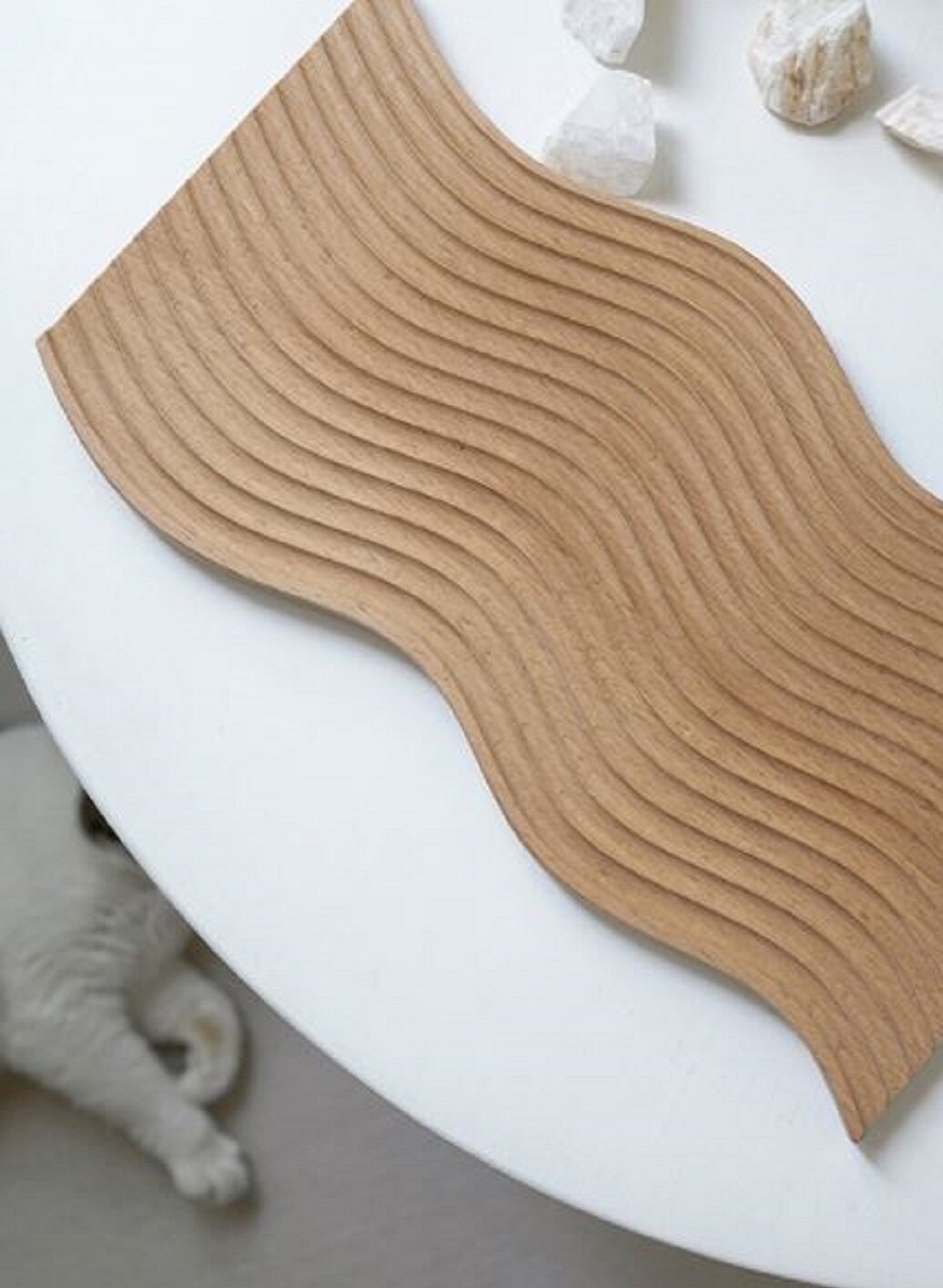 Wave wooden chopping board