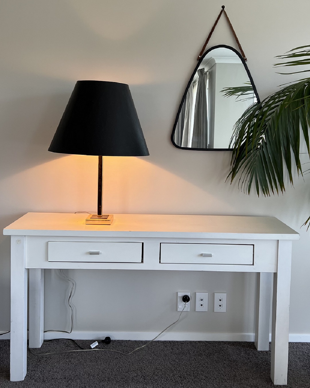 White console with mirror and lamp