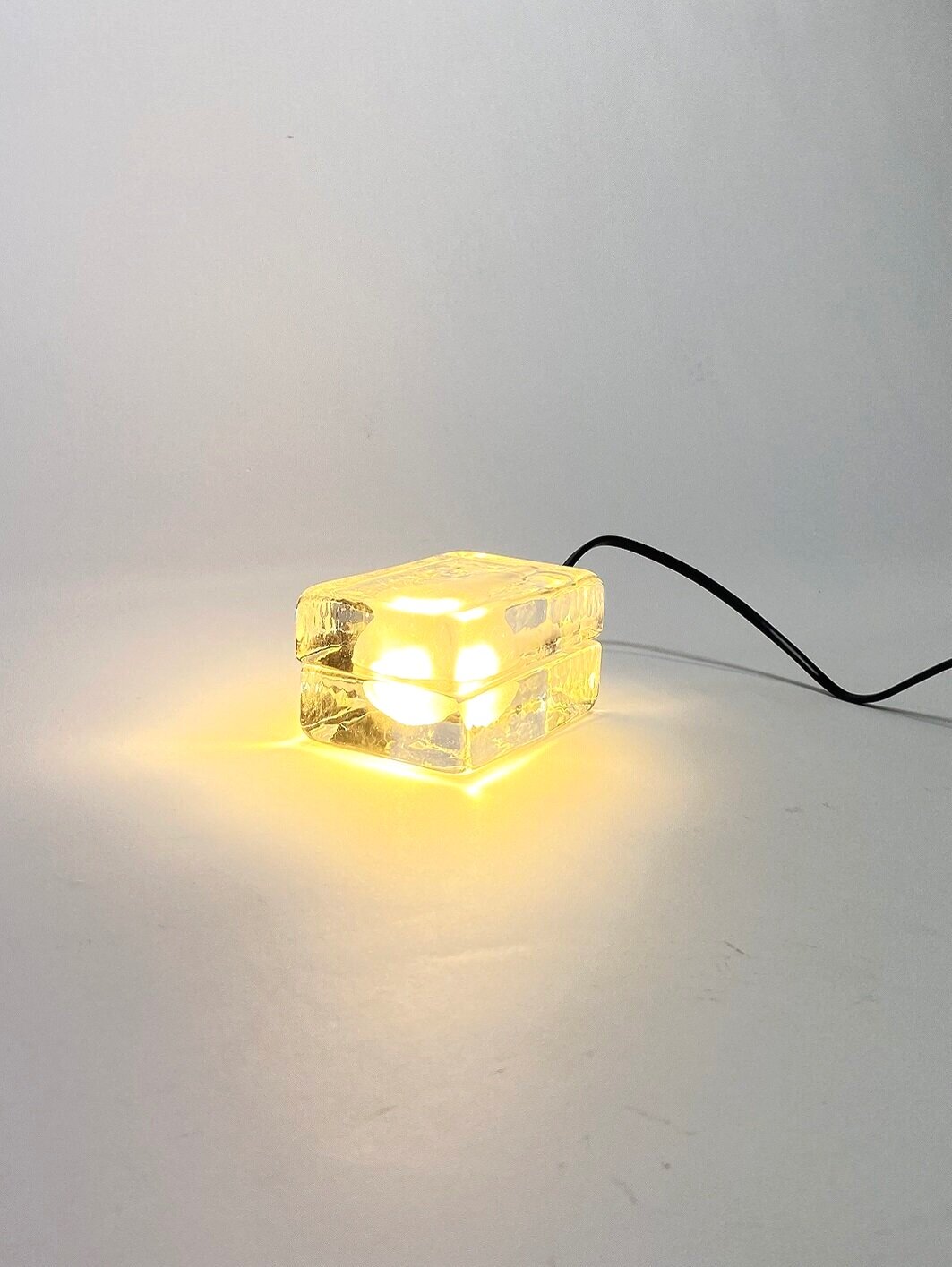 Ice Cube Lamp