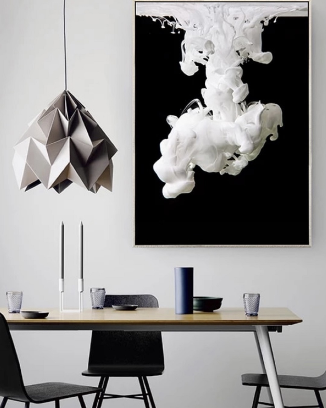 Black and white liquid print