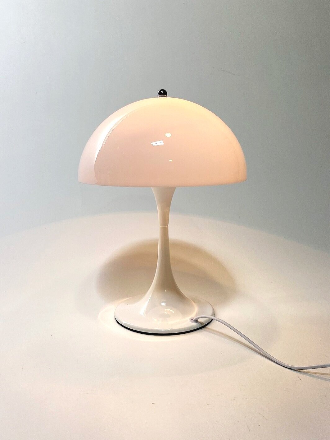Mushroom lamp