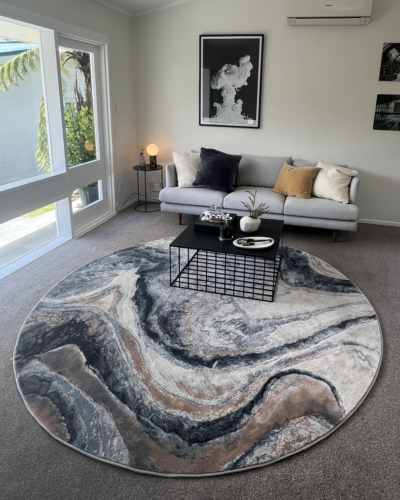 Round Rug with Natural Tones