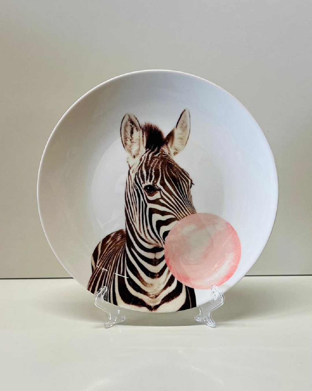Zebra Bubblegum Round Plate